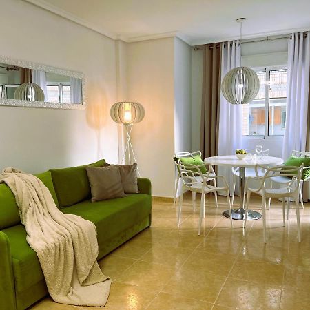 Holiday Suite Fragata Torrevieja Exterior foto