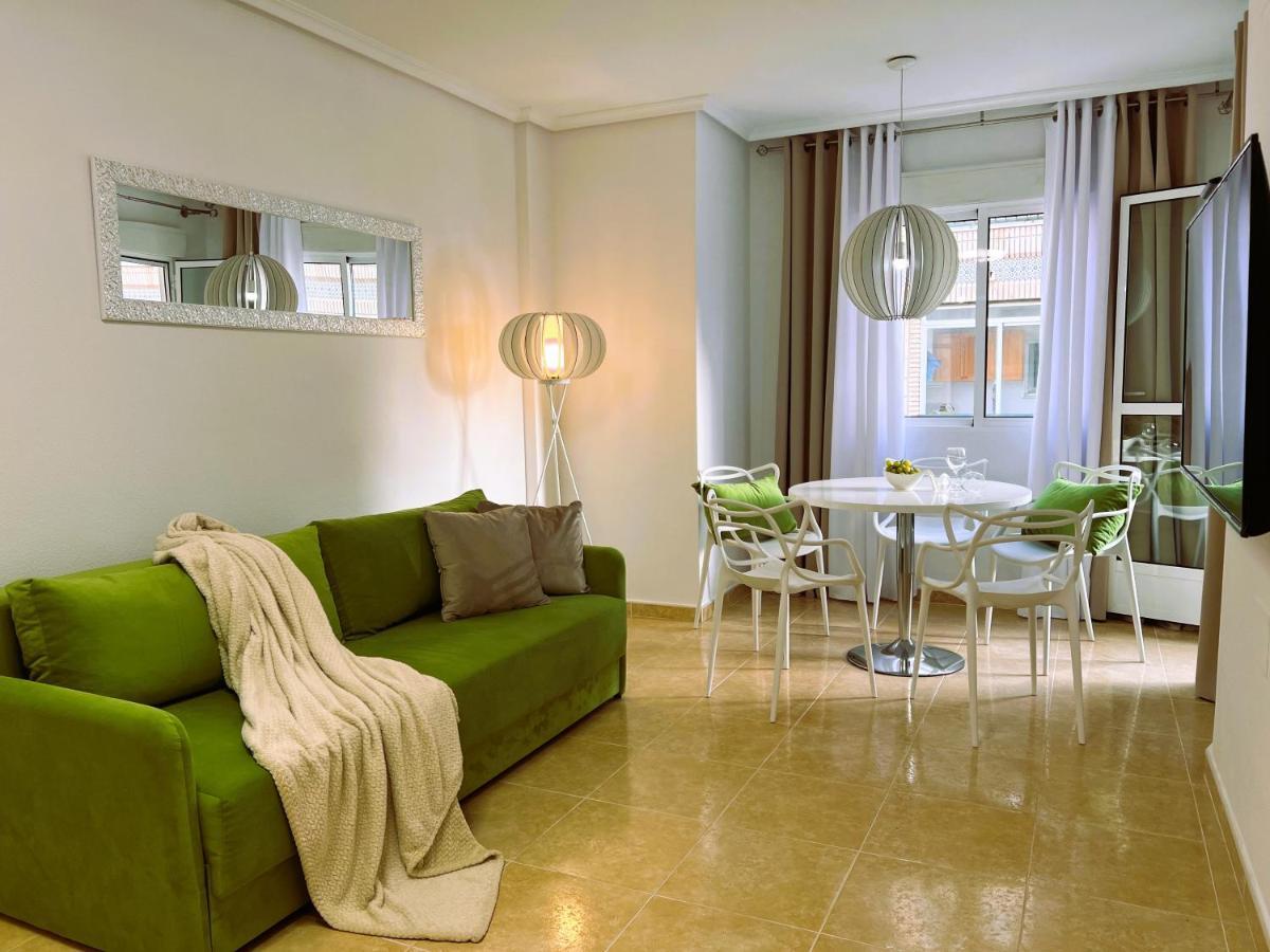 Holiday Suite Fragata Torrevieja Exterior foto
