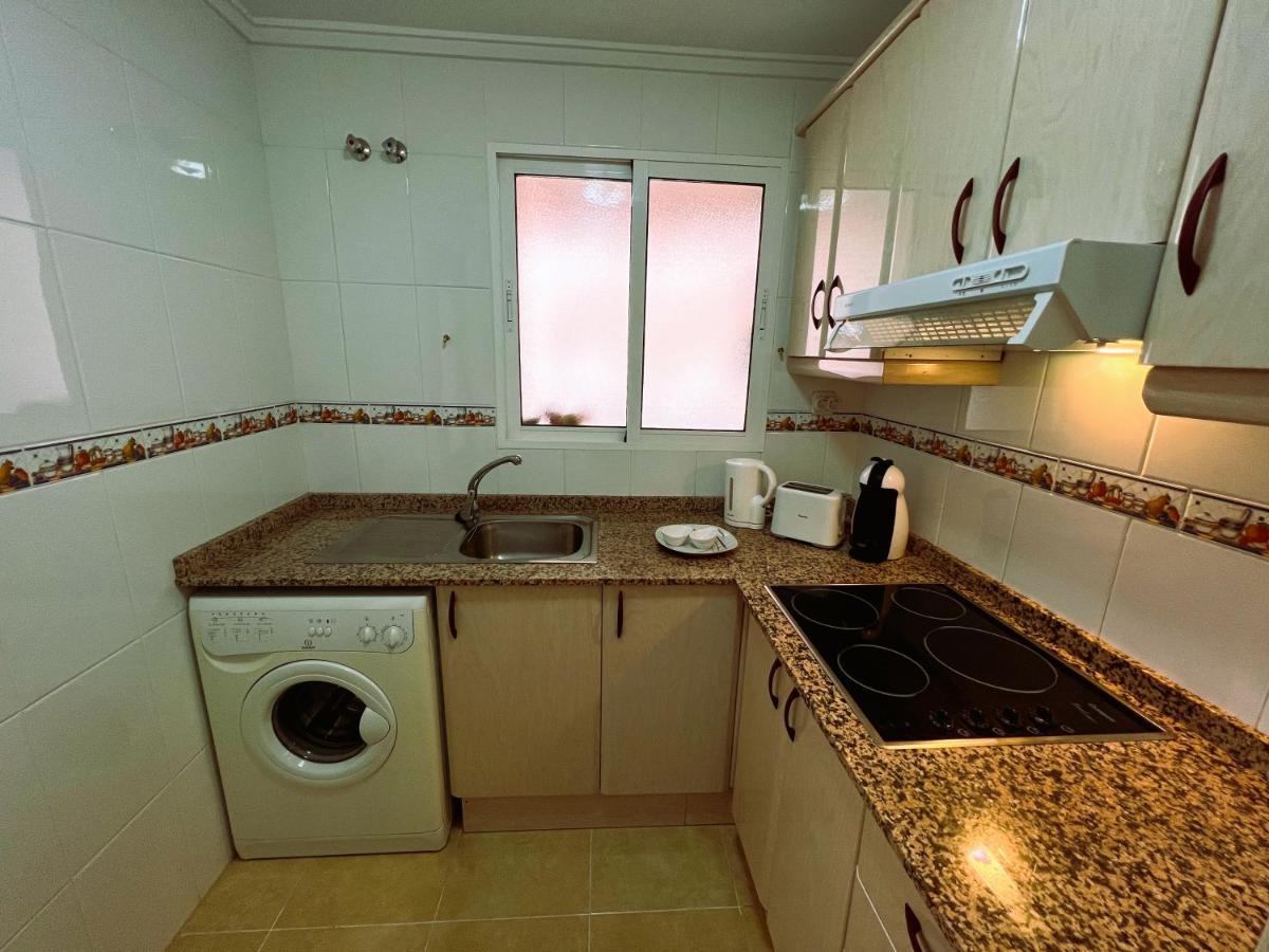 Holiday Suite Fragata Torrevieja Exterior foto